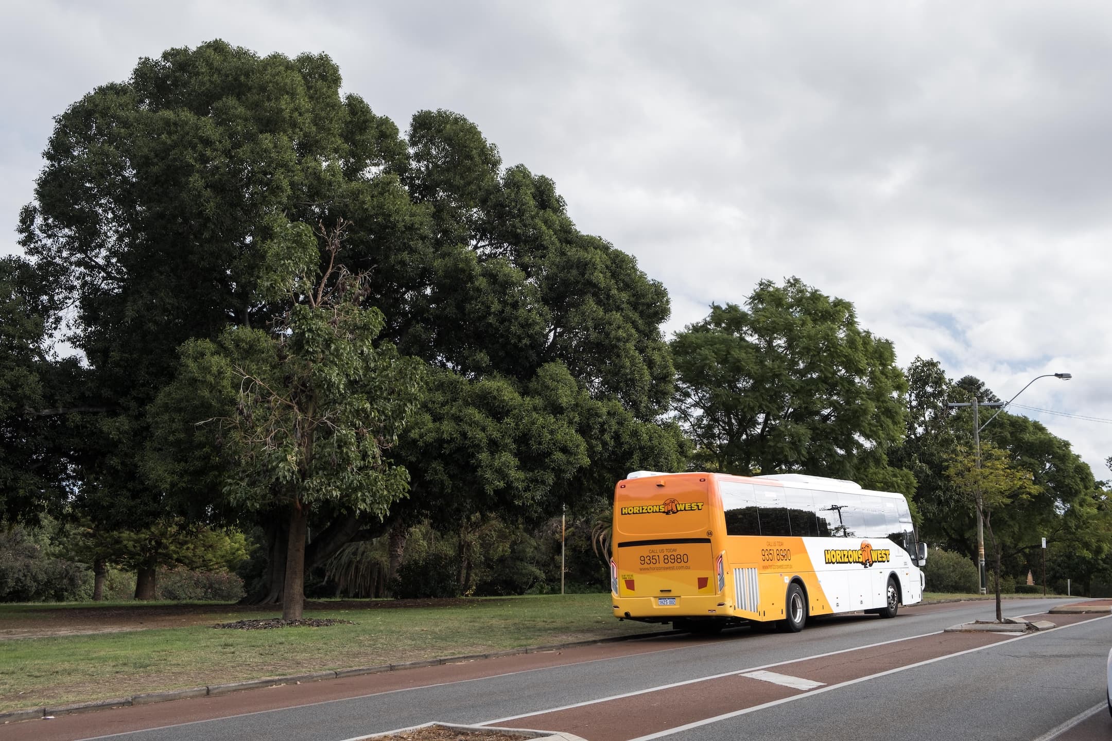 Horizons West coach on a Perth road
